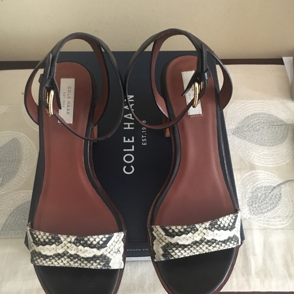 Cole Haan Cannon Mid-Sandal - like NEW